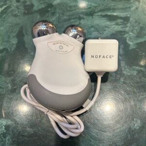 NuFace Mini White and Gray Toning Device with Charger